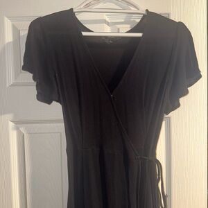 Lulu's Classic Black Midi Dress